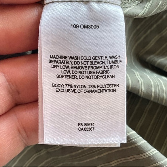 Mountain Hardwear Shirt L Olive Green  Short Sleeve Button Down Nylon Vented - Picture 8 of 10